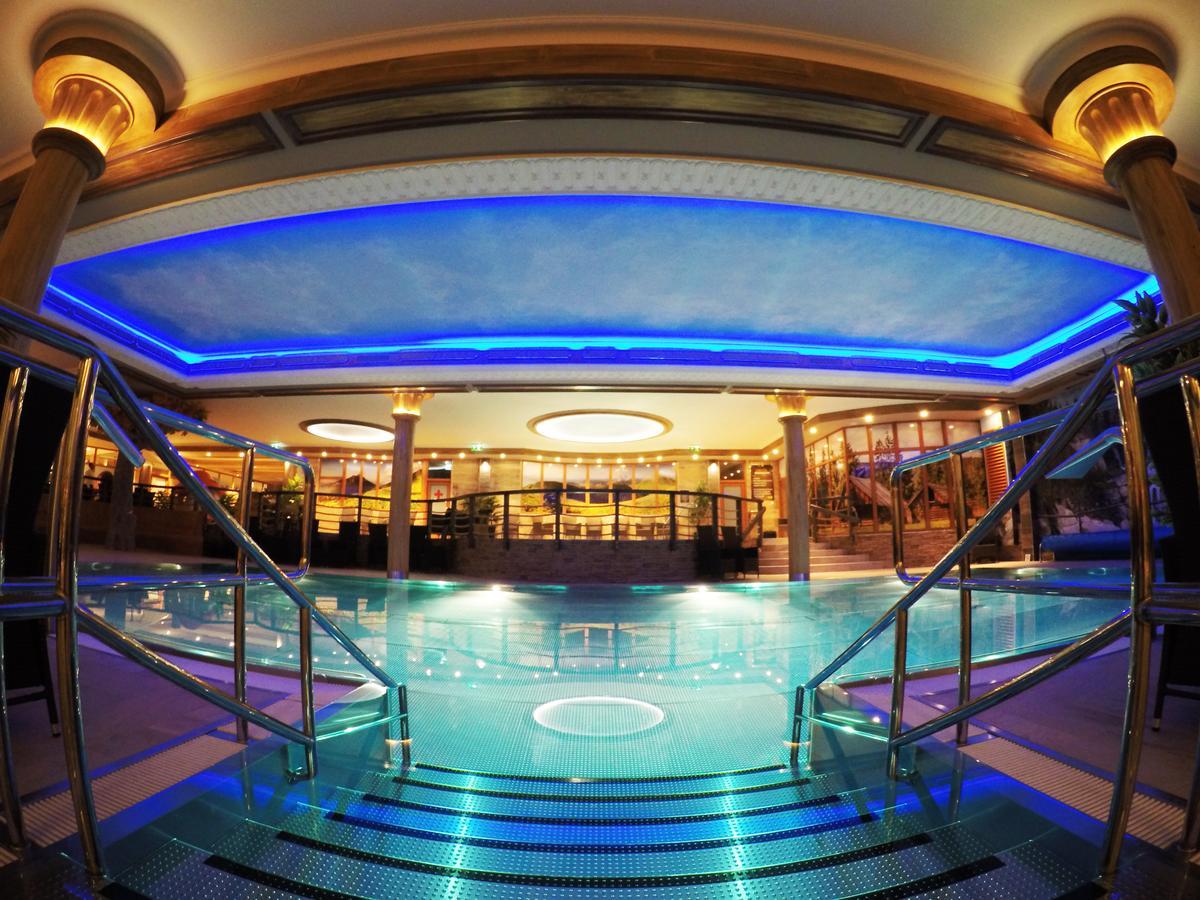 Hotel Aqua Sport*** à Púchov Extérieur photo