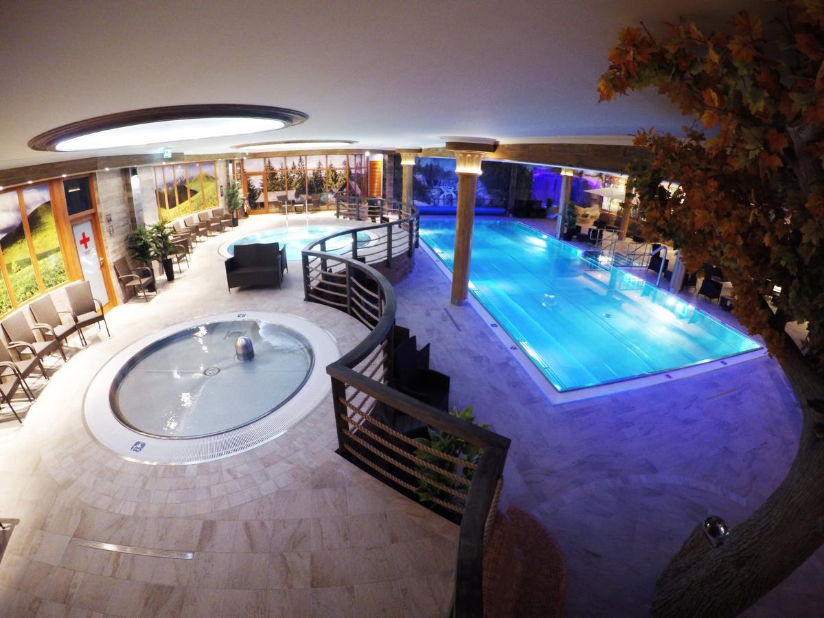 Hotel Aqua Sport*** à Púchov Extérieur photo